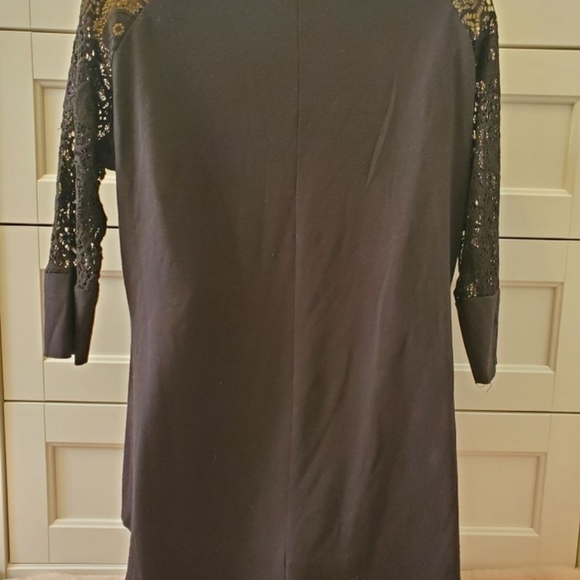 Dotty Black Lace Loose fitting Baseball Tee - Picture 3 of 6